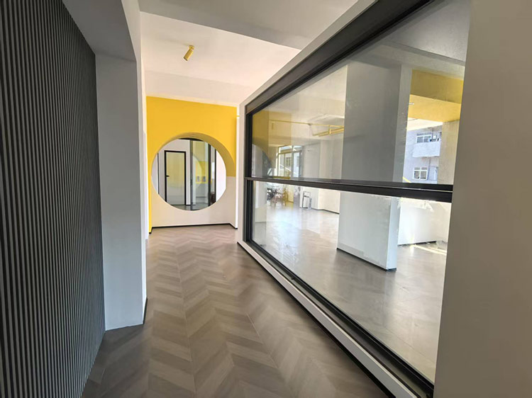 Das ist besser, Systemtüren und Fenster oder thermisch gebrochene Aluminiumfenster und Türen？